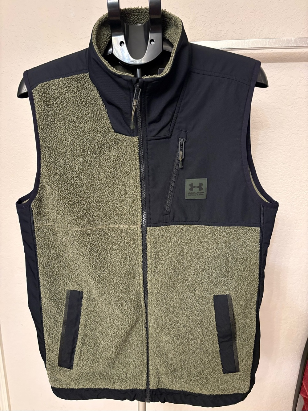 Under Armour Mission Boucle Fleece Vest Green Black Men’s Full Zip Size Large